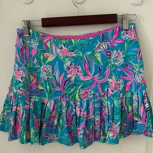 Lily Pulitzer Luxletic skort. Size M. Blue/pink/green